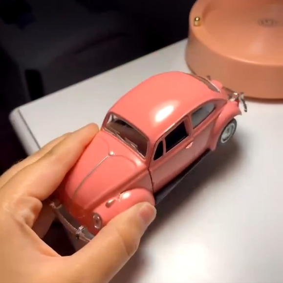 COPY - New VW Volkswagen die cast model car.  See all pics for … - Picture 16 of 16